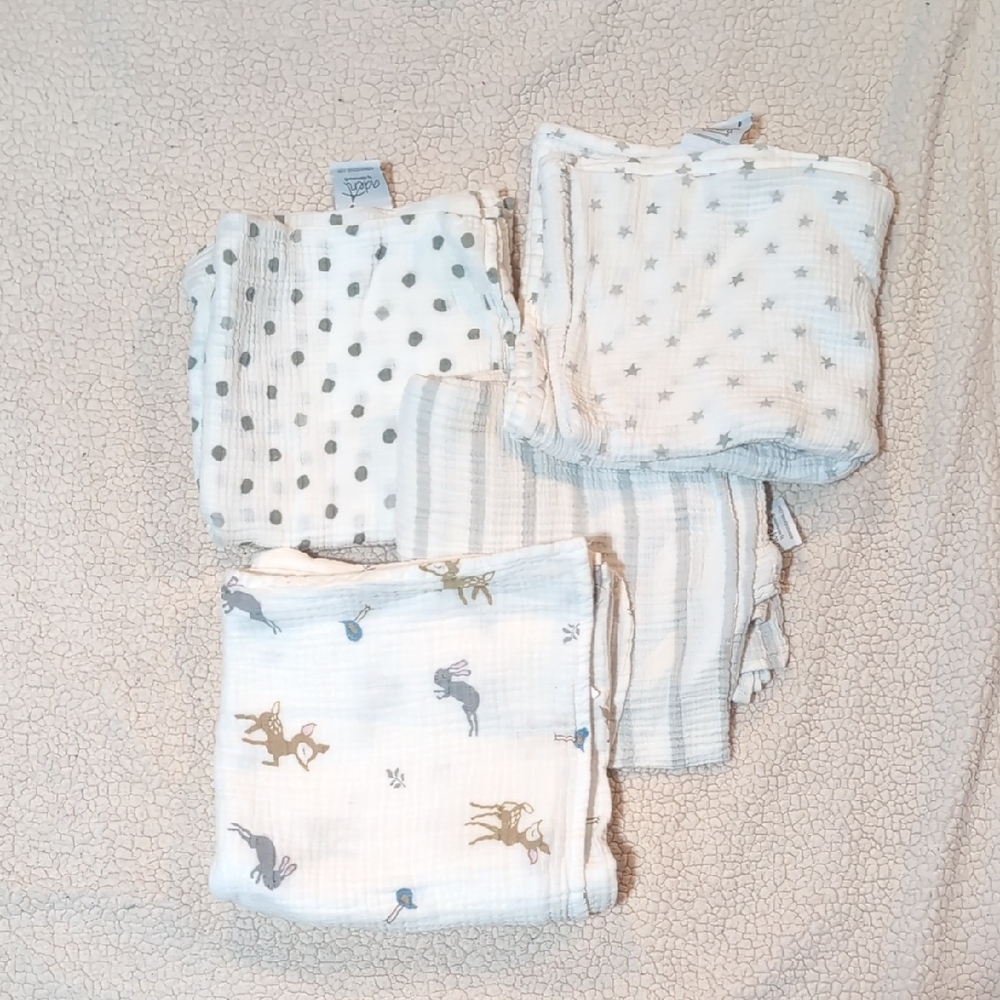 aden + anais Muslin Swaddle Blankets - Gray and White